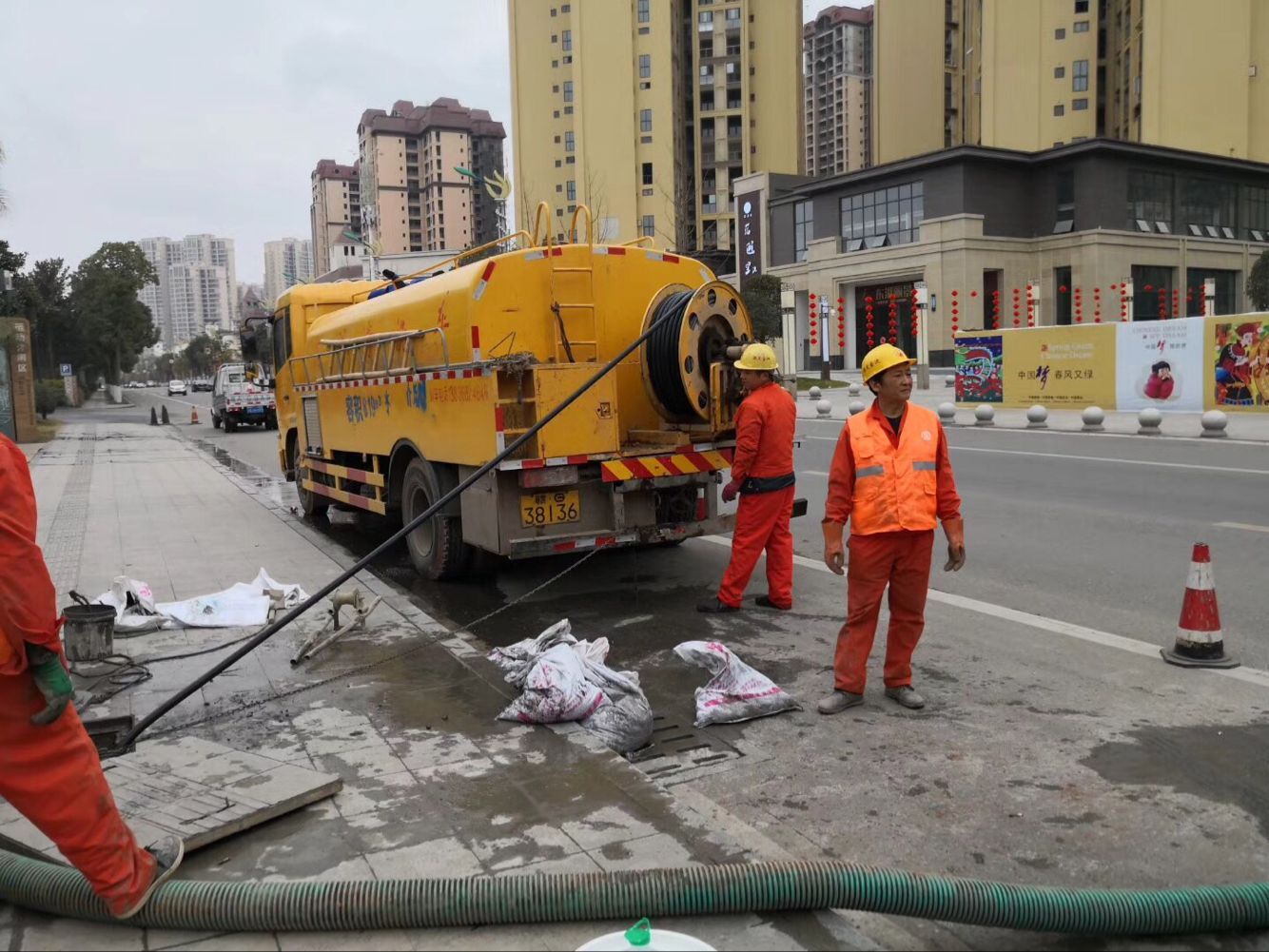 嘉荫排污管道清淤-管道清洗